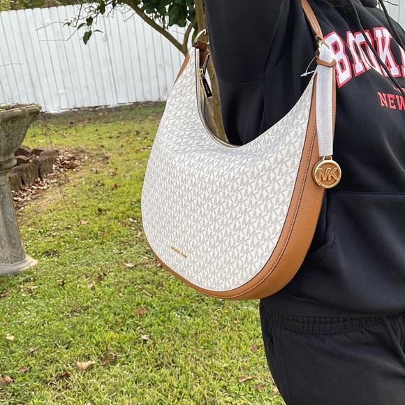 Michael Kors Large Hobo Bag - Picture 5 of 9